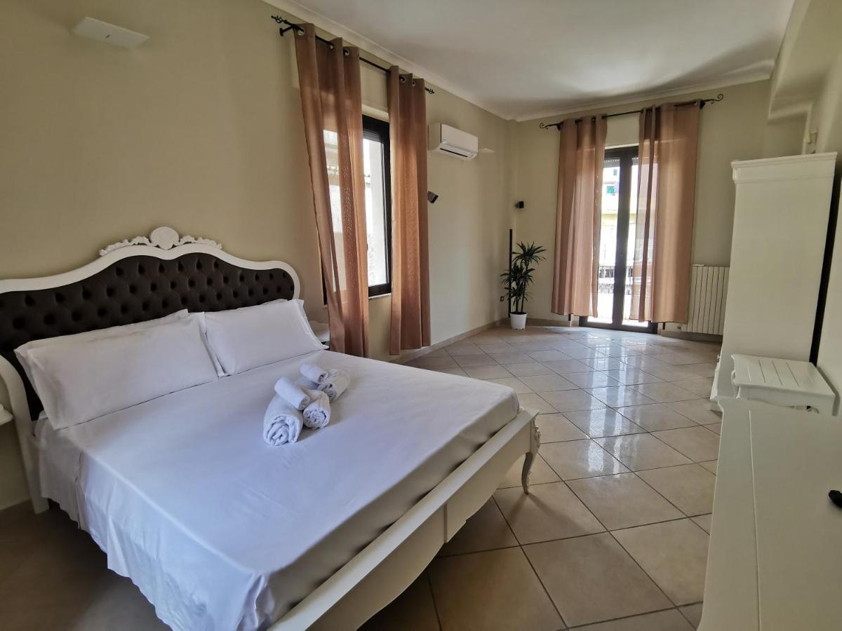 Karol Room&Apartment Тропея Экстерьер фото