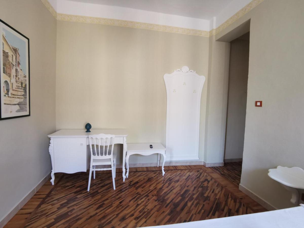Karol Room&Apartment Тропея Экстерьер фото