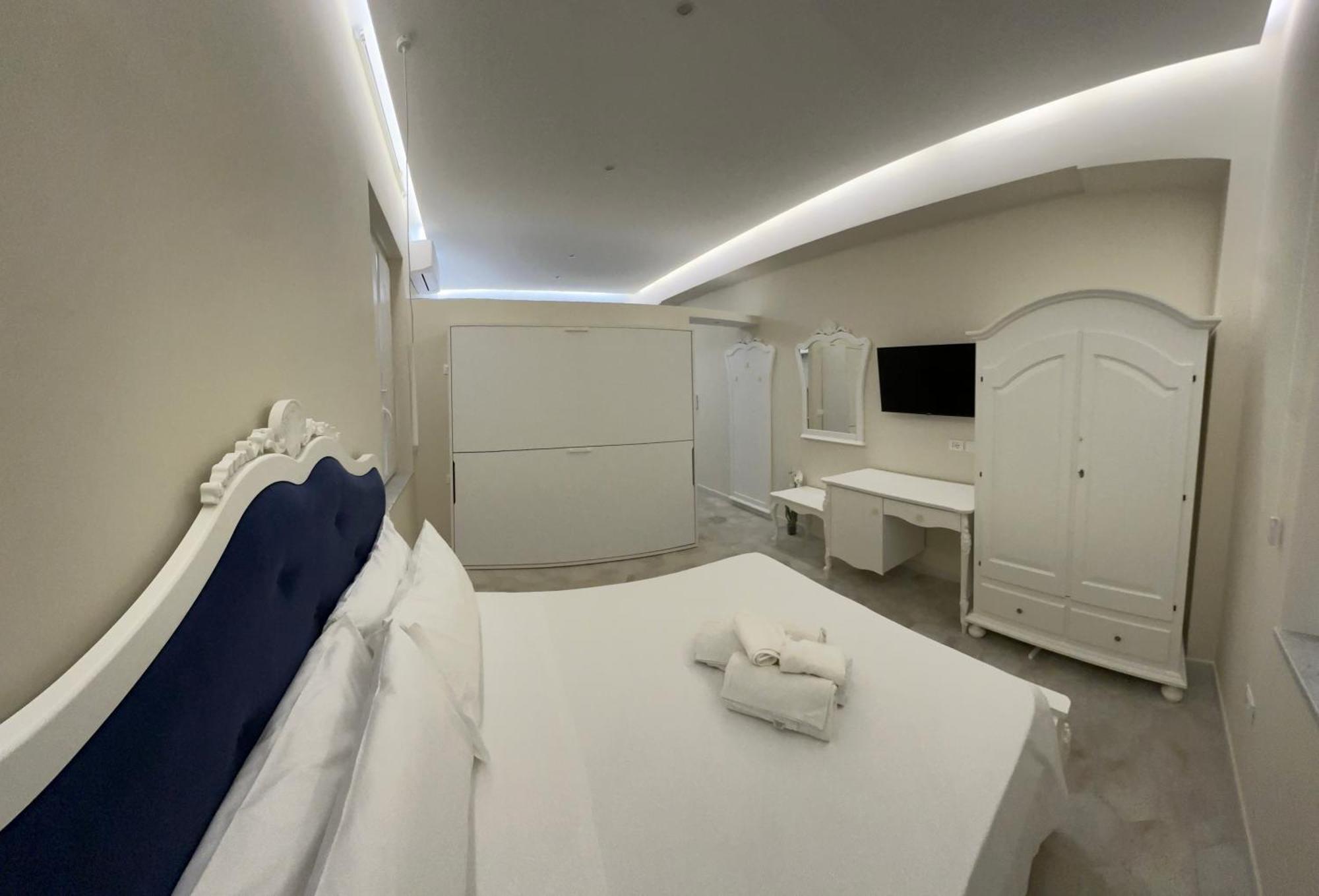 Karol Room&Apartment Тропея Экстерьер фото